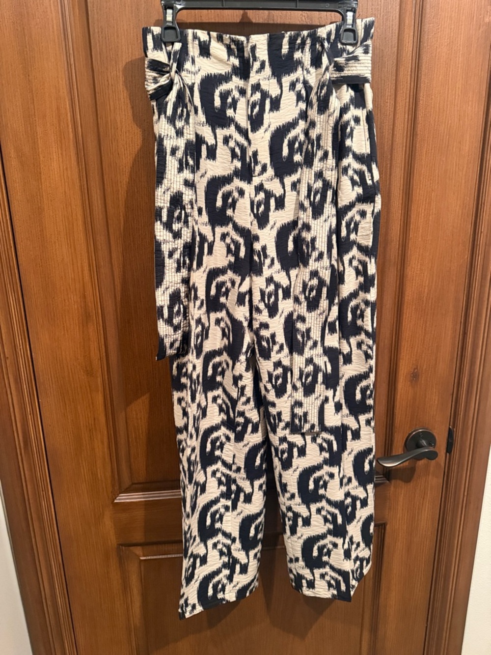 Zara Black & Cream Wide-Leg Printed Pants
